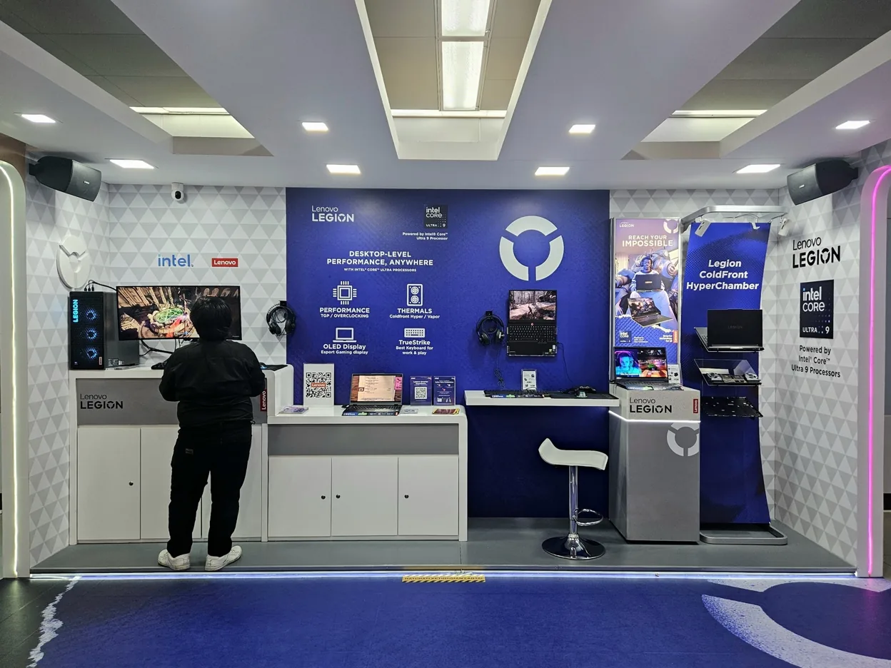 Laptop Lenovo Legion diStasiun MRT Bundaran HI